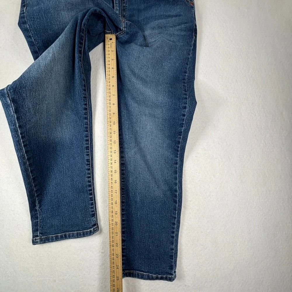 Levis Womens Boyfriend‎ Jeans Mid Rise Size 33 L27